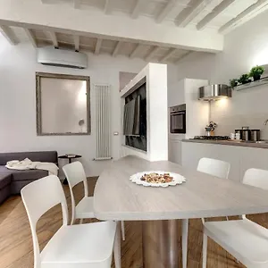  Apartment Rosa By Mamo Italy