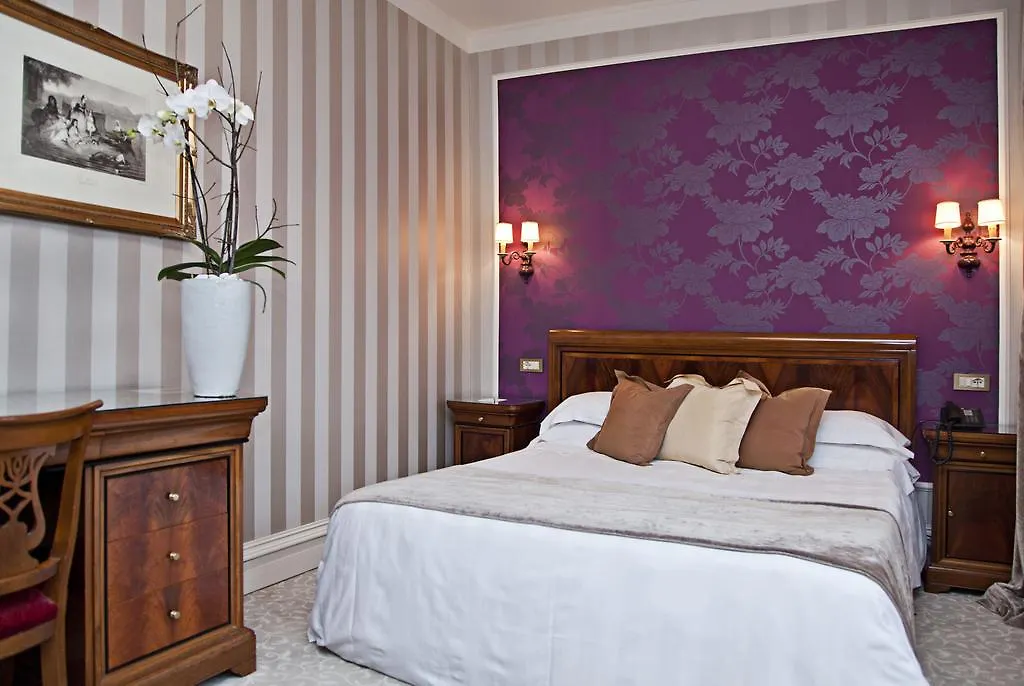 Albergo Terminus Como 4*,  Italy